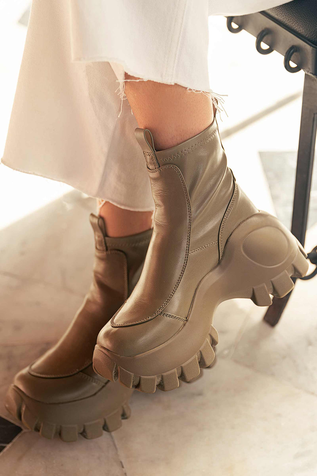 Eggshell Ankle Boots M.Basics by Maria.B. PK