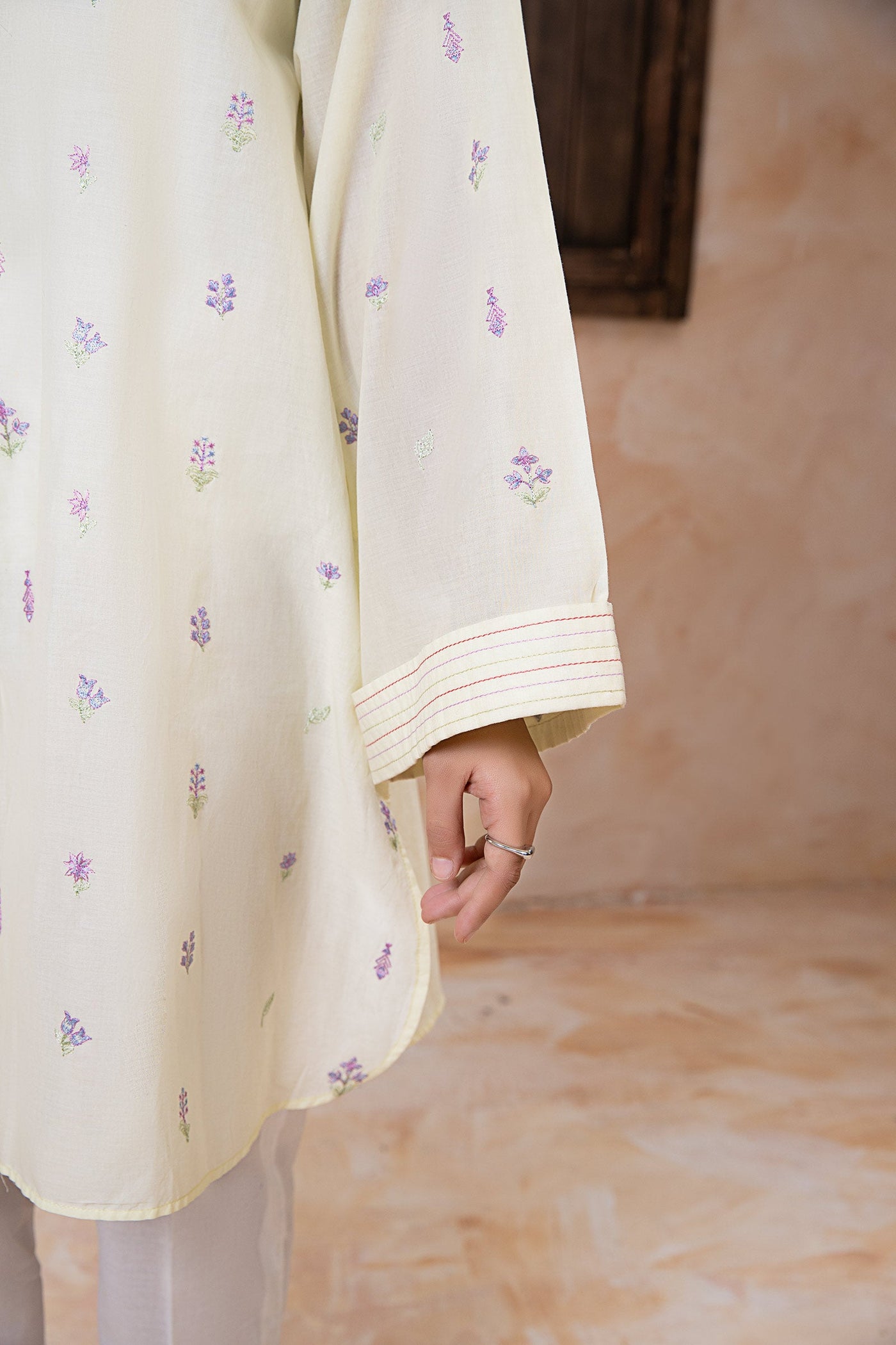 Embroidered Lawn Tunic | MB-EA24-19