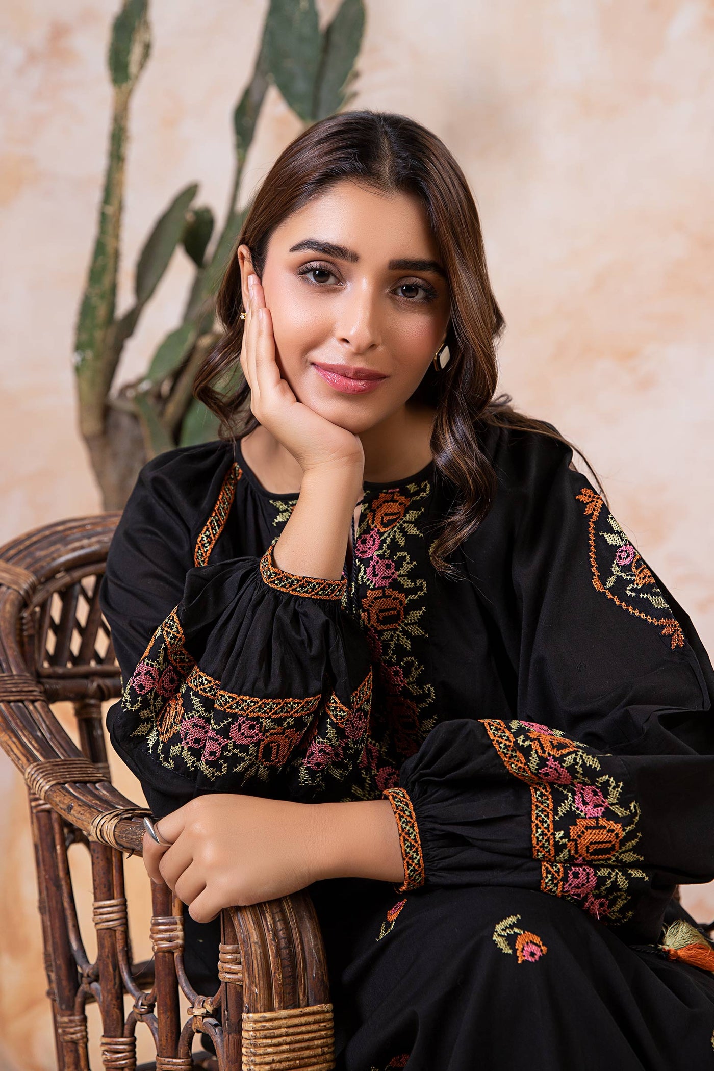 Embroidered Arabic Lawn Tunic | MB-EA24-41