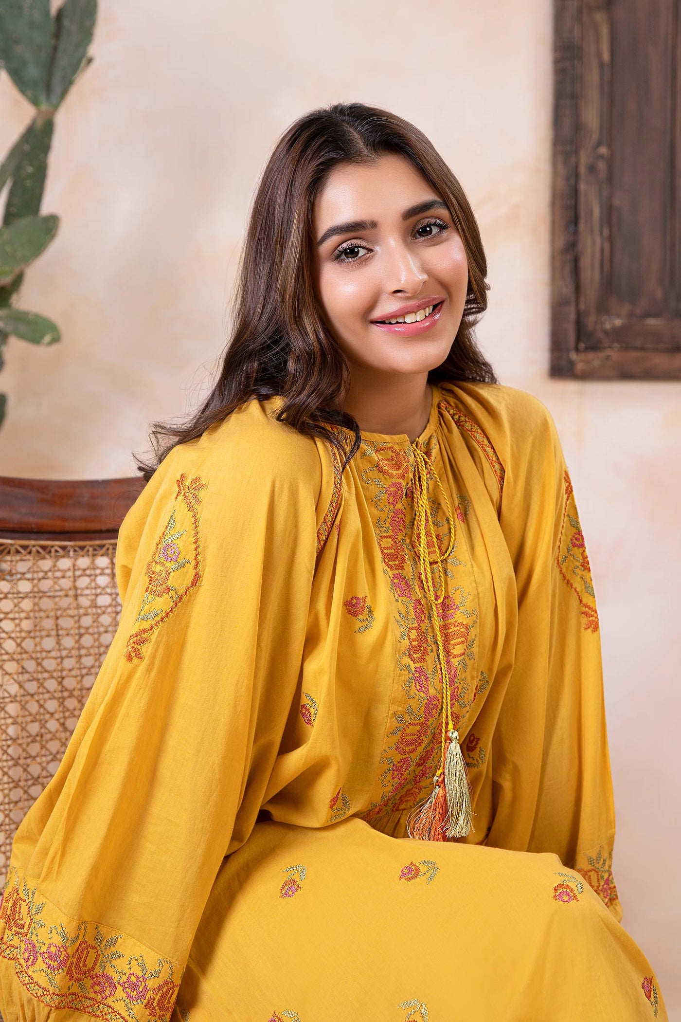 Embroidered Arabic Lawn Tunic | MB-EA24-41