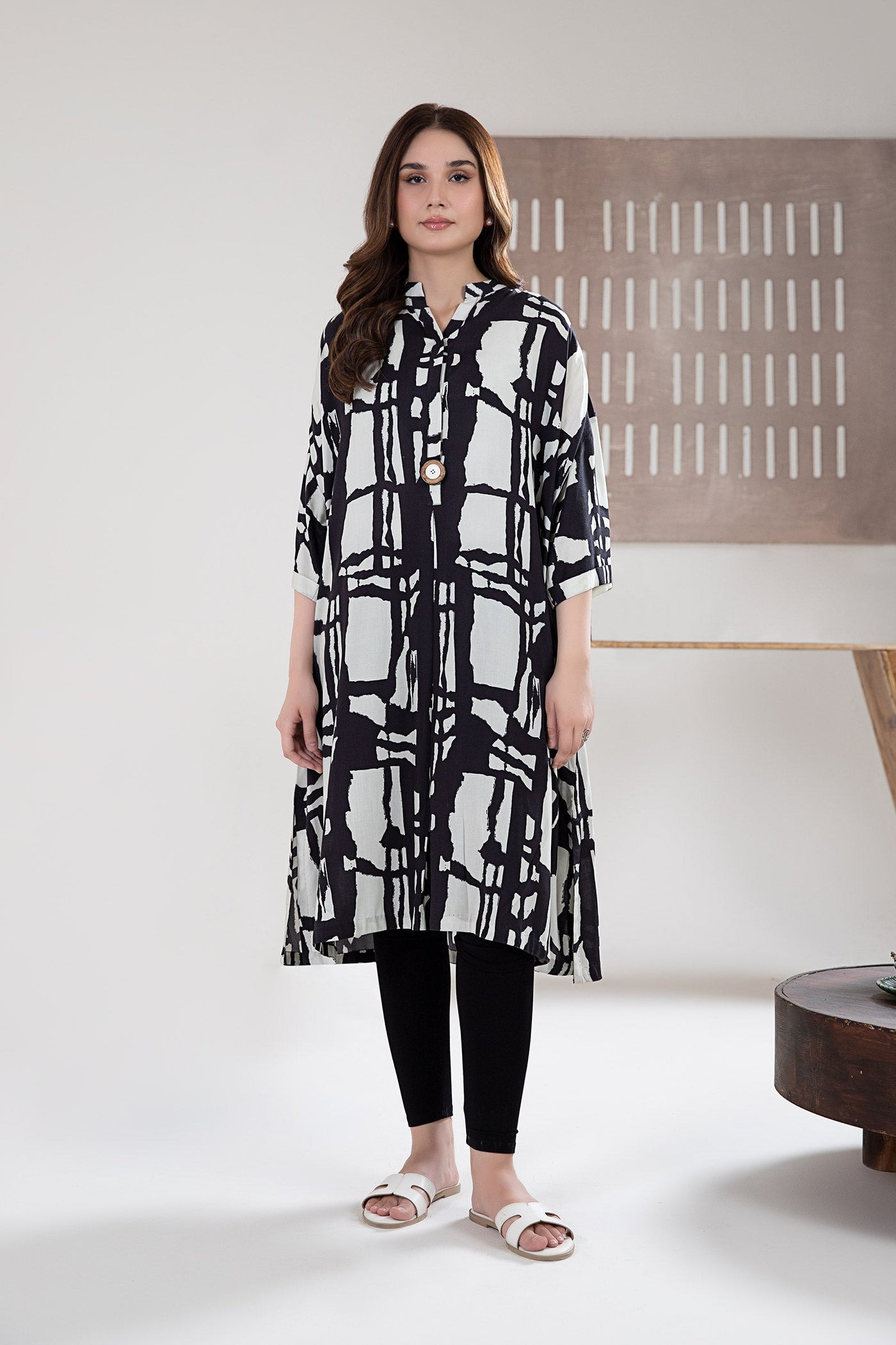 Printed Arabic Lawn Tunic | MB-EA24-90