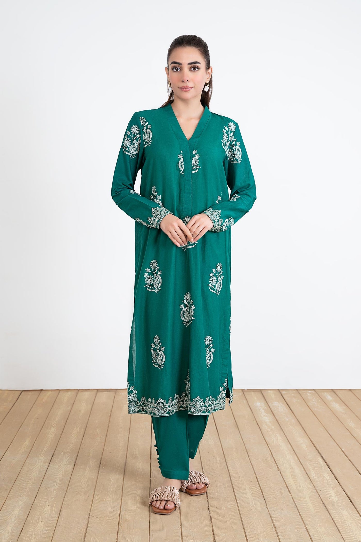 2 Piece Embroidered Lawn Suit | MB-EF24-54