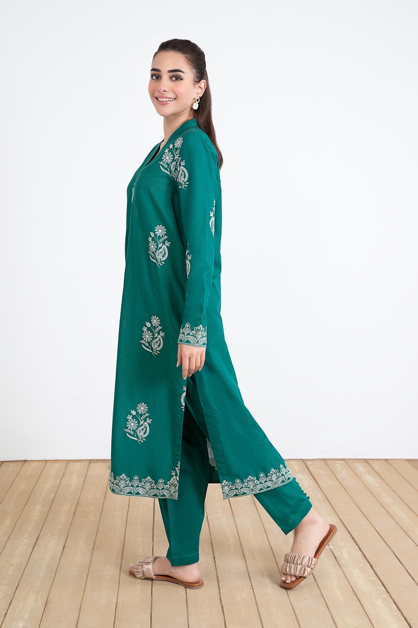 2 Piece Embroidered Lawn Suit | MB-EF24-54