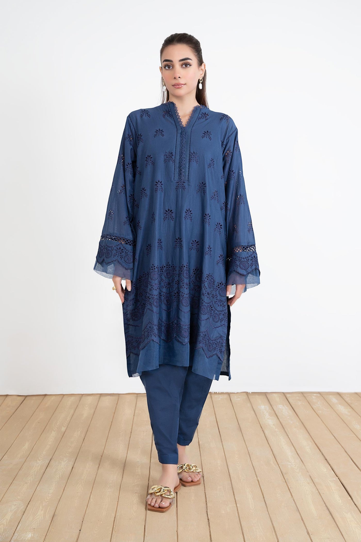 Embroidered Lawn Kurta | MB-EF24-79