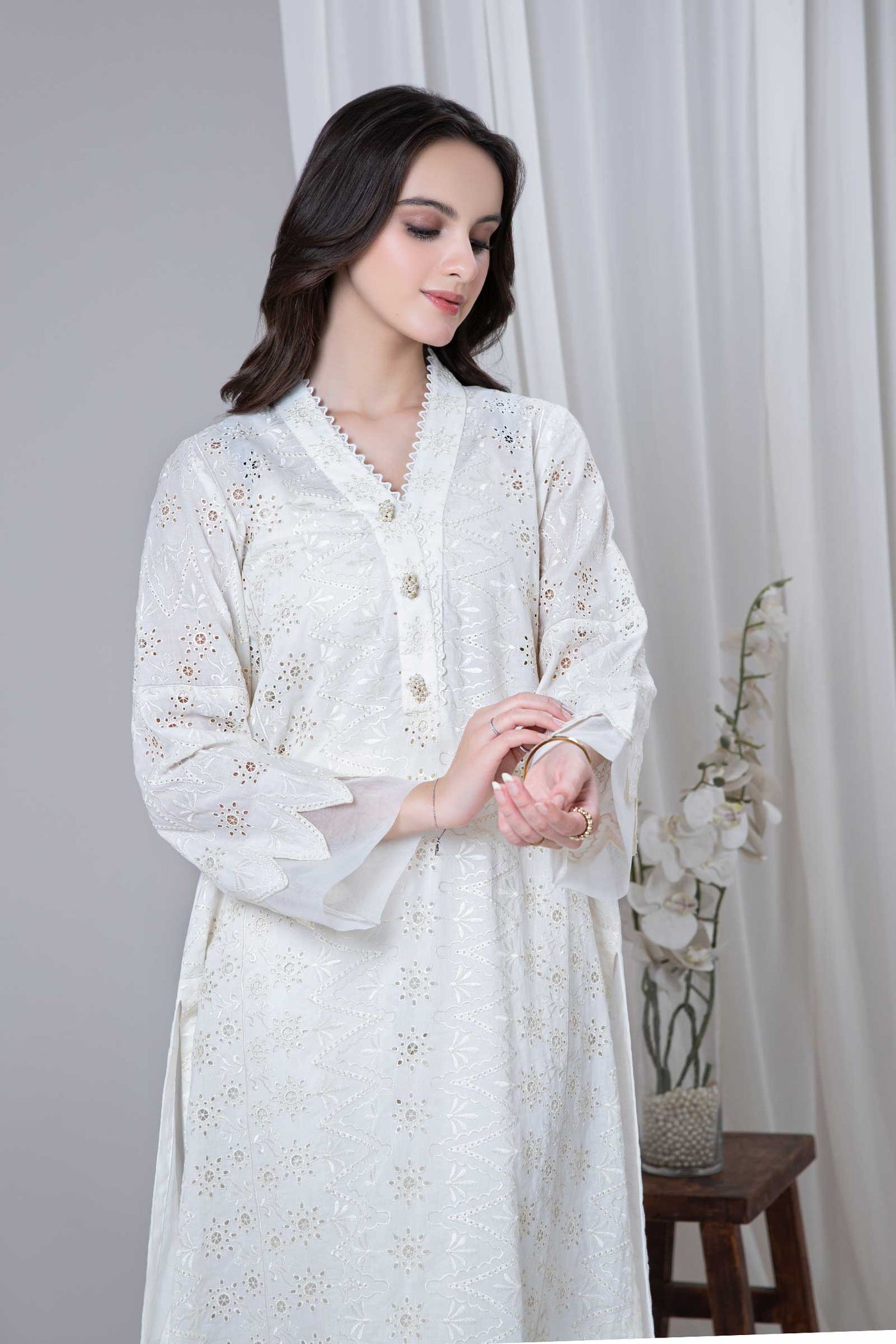 Embroidered Lawn Kurta | MB-EF24-38