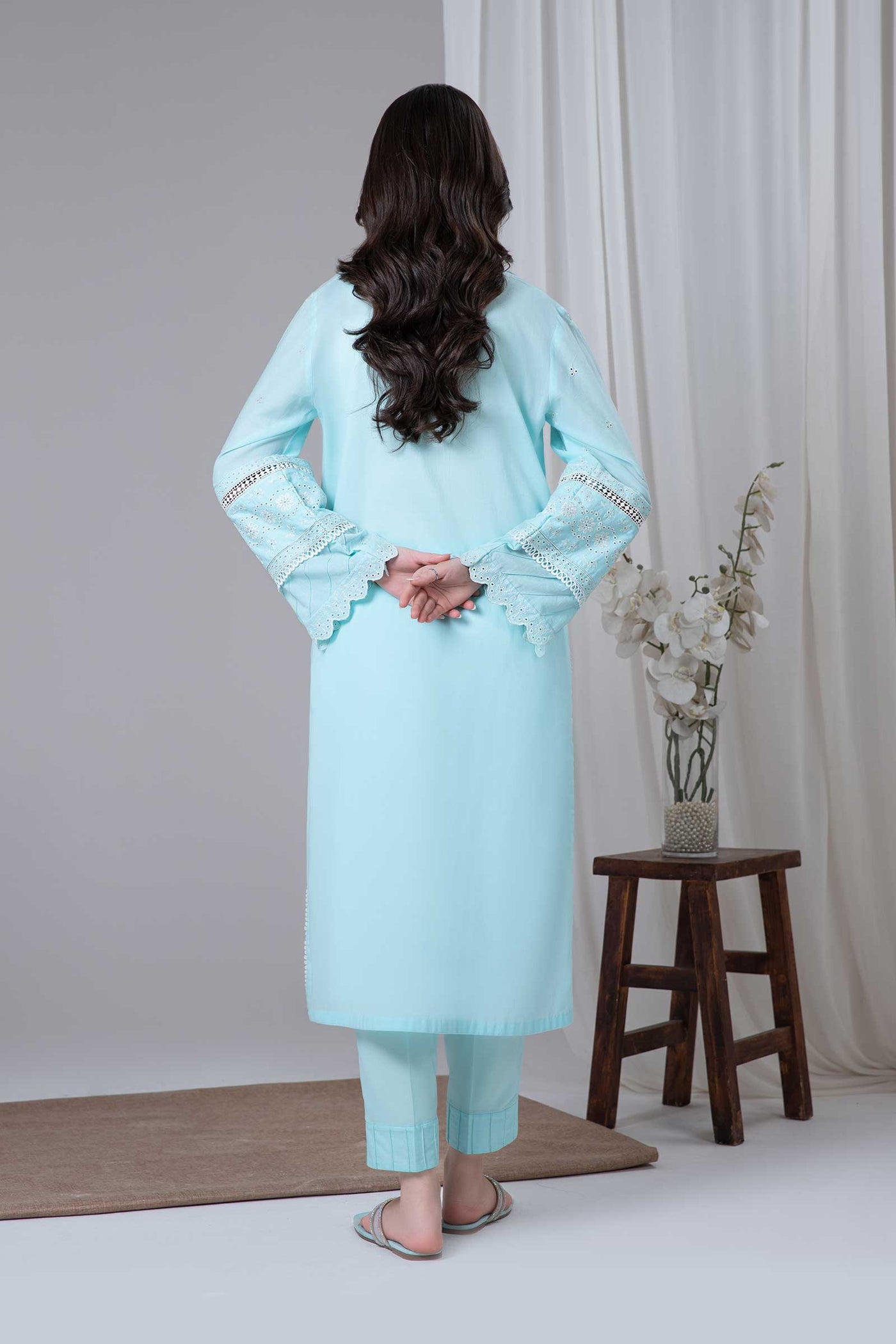 Embroidered Lawn Kurta | MB-EF24-52