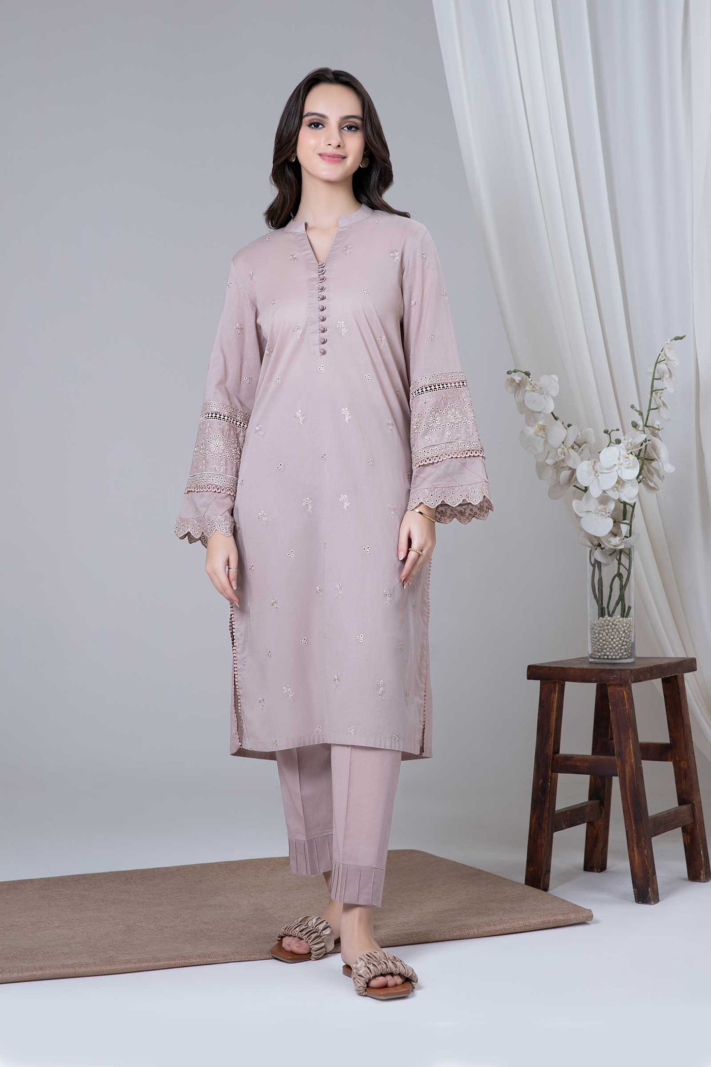 Embroidered Lawn Kurta | MB-EF24-52