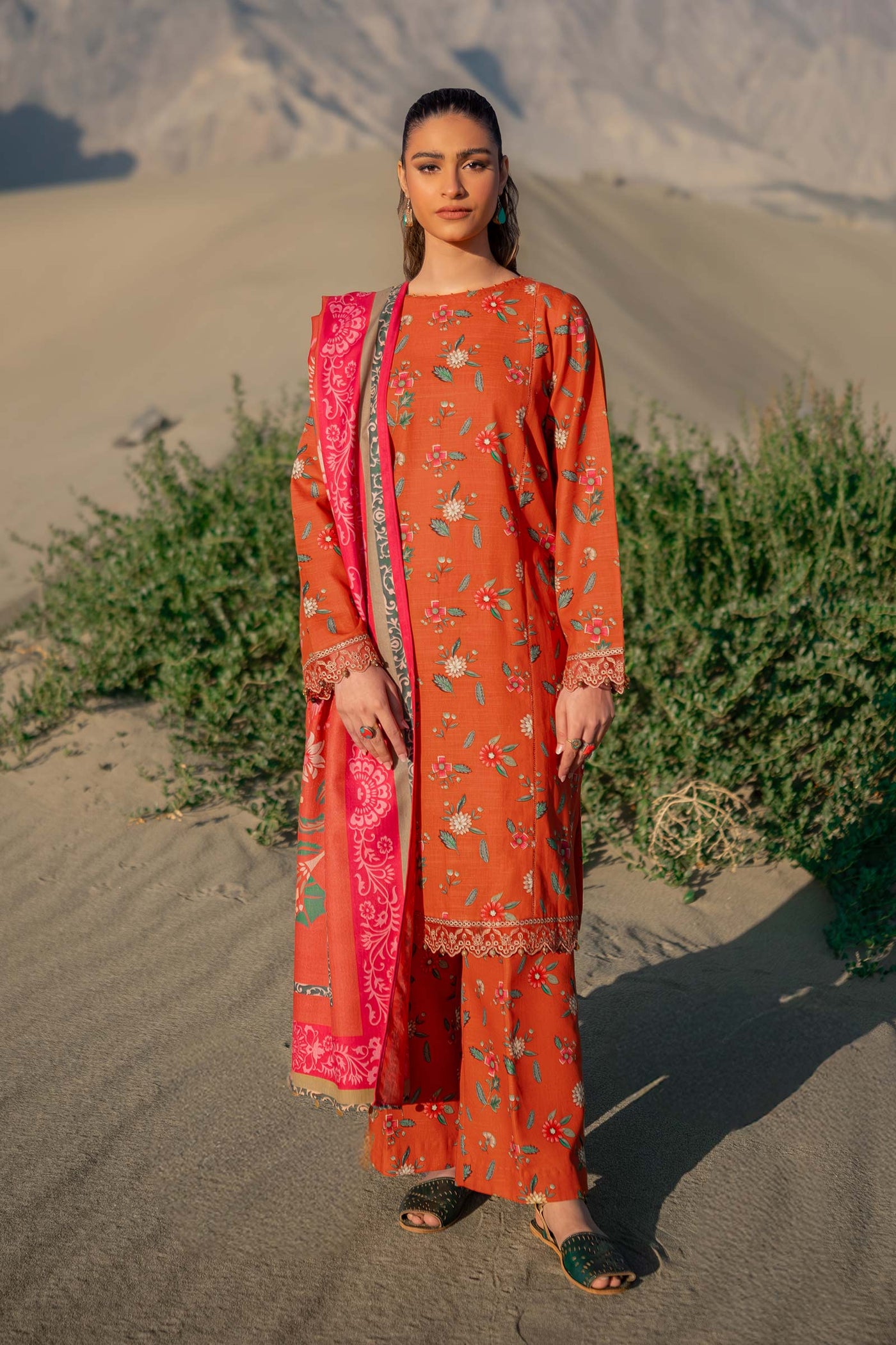 3 Pc Unstitched Printed Khaddar Suit | 505-B