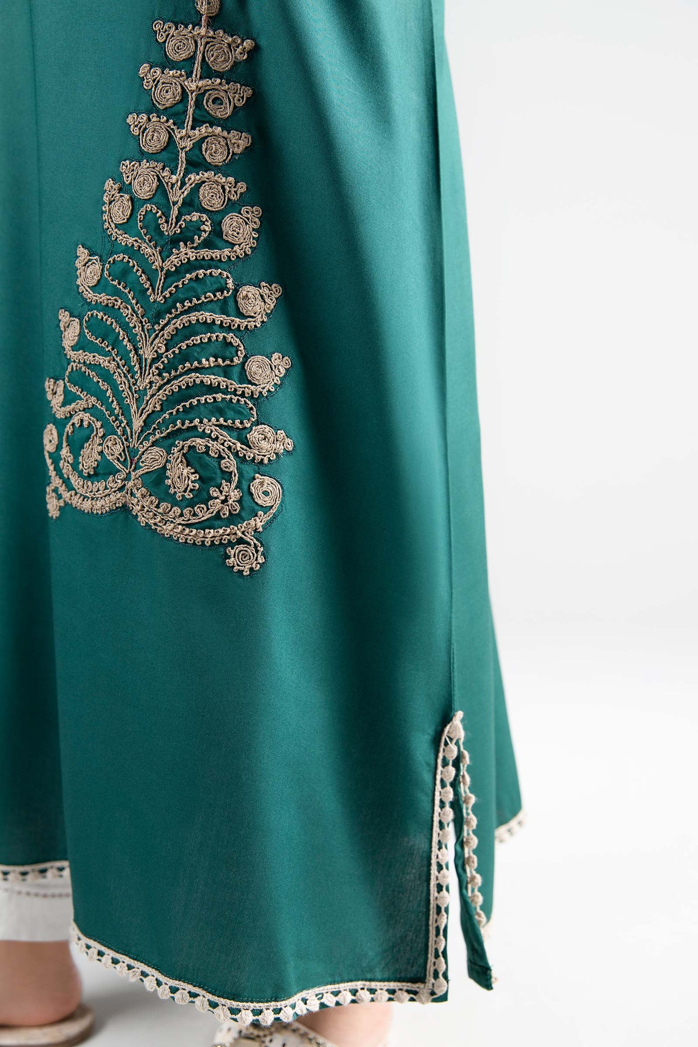 Embroidered Linen Shirt | MB-WS24-180