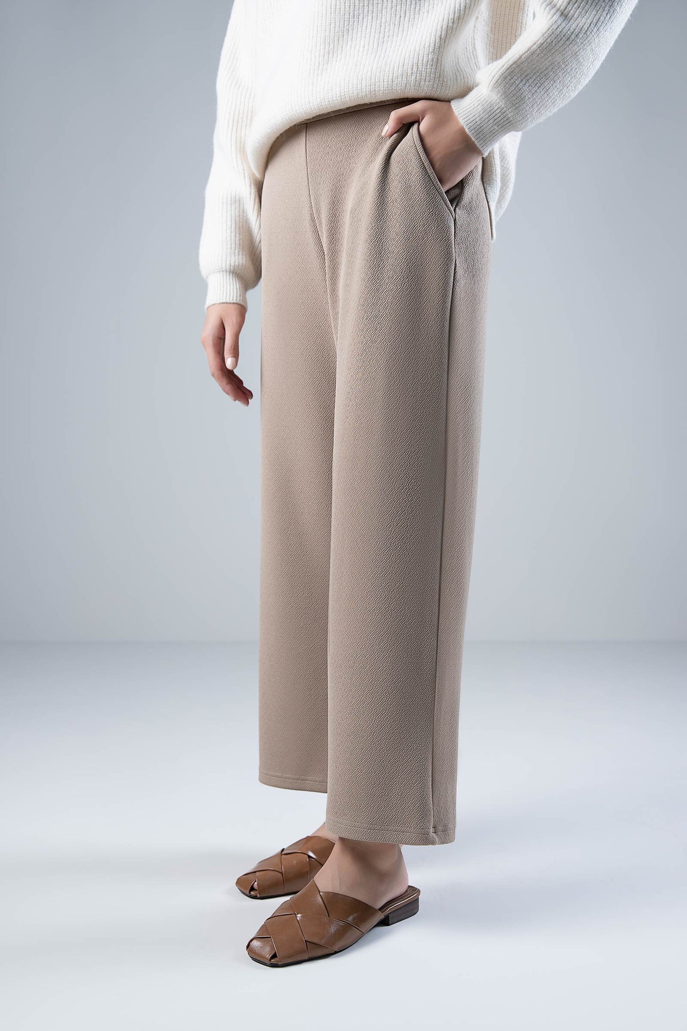 Cropped Wide Leg Pants | WEST-W24-58B